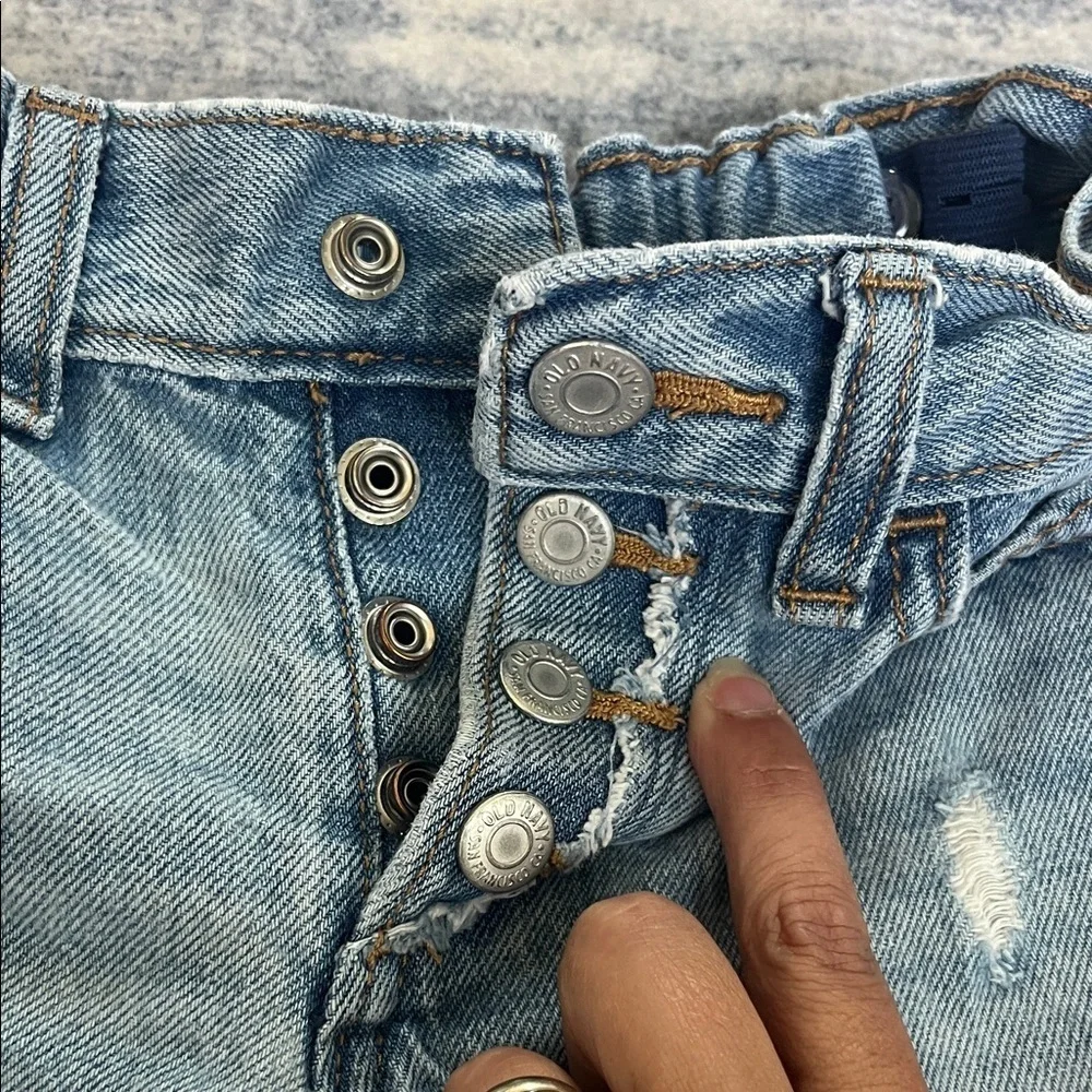 (087)Old Navy Distressed Denim Shorts